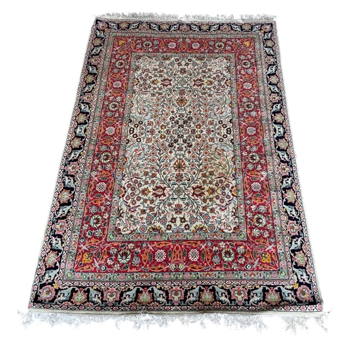 1765 - Quality Persian Bidjar carpet, intricate floral design, 300cm x 200cm