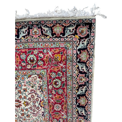 1765 - Quality Persian Bidjar carpet, intricate floral design, 300cm x 200cm