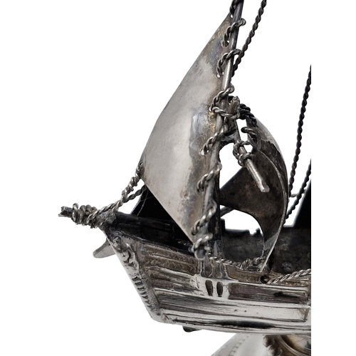 125 - Good quality antique unmarked silver galleon desk ornament, 15cm high, 3oz approx