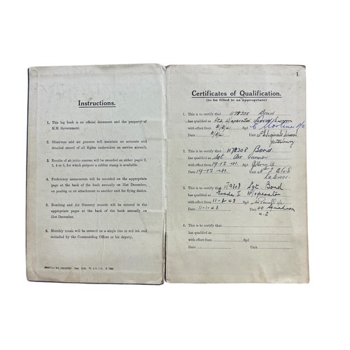 224 - WWII R.A.F Interest - personal collection of Sgt Kenneth Bond, to include R.A.F observers and air gu... 