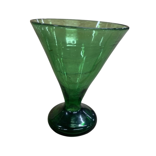 387 - Large collection of hand blown Hebron green glass wine flutes,  H 12cm x D 9.5cm (7)