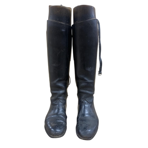 606 - Maxwell of London pair of black leather riding boots with wooden trees, 27cm heel to toe