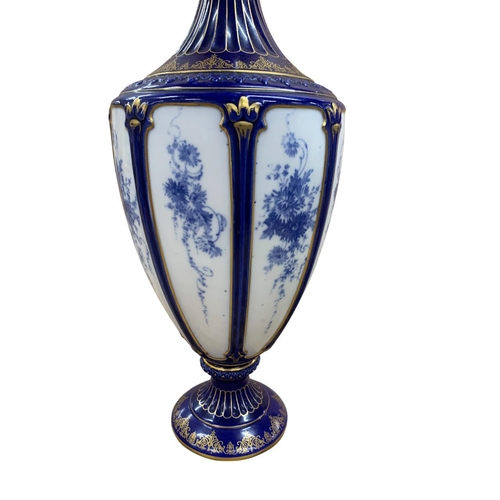 425 - Pair of exceptional Royal Worcester lidded vases, having cobalt blue and white colourway with gold g... 