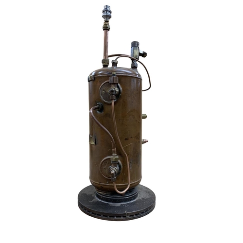 1083 - Unusual industrial copper table lamp, in the Steampunk style, the copper cylinder being being adorne... 