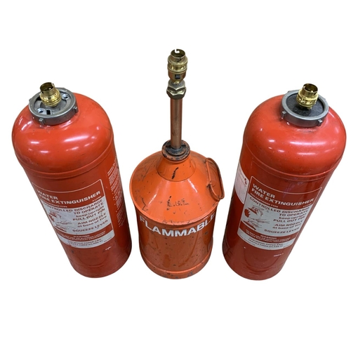 1084 - Quantity of industrial table lamps in the form of fire extinguishers and oil can, largest H 58cm (3)