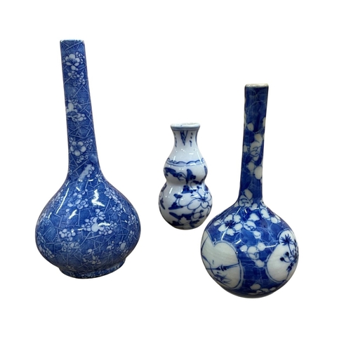 328 - Mixed quantity of Oriental ceramics to include Japanese Geisha lady, two 18th century Chinese blue a... 