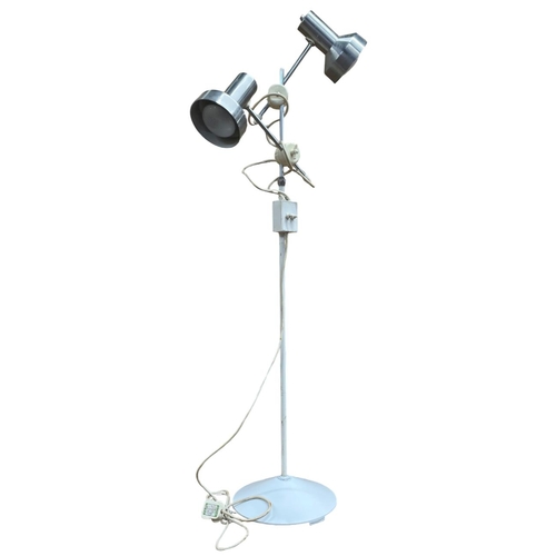 1121 - Terence Conran for Habitat - A retro twin light Maclamp, floor standing with aluminium shades and ci... 