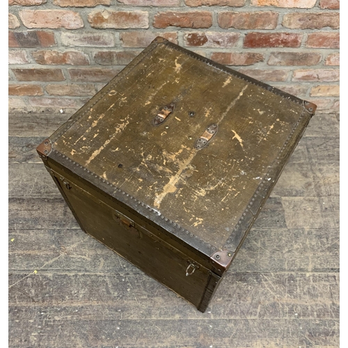 1420 - Early 20th century square canvas covered travelling trunk, studded brass corners, 55cm x 55cm x 55cm