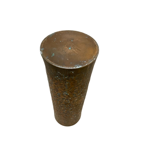 556 - László Dömötör (Hungarian) - A mid century brutalist copper cylindrical vase, circa 1970's, signed t... 