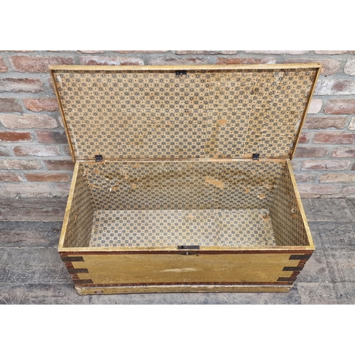 1337 - Victorian painted blanket box with hinged lid, H 40cm x W 90cm x D 43cm