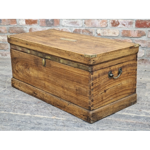 1358 - Victorian camphor wood blanket box with brass mounts, H 42cm x W 94cm x D 45cm