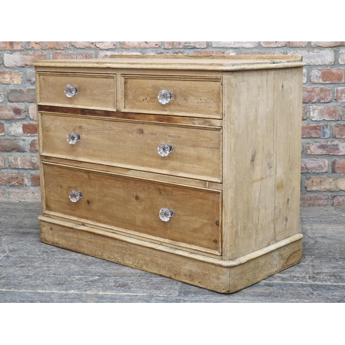 1209 - Victorian pine chest of two short over two long drawers, H 79cm x W 106cm x D 48cm