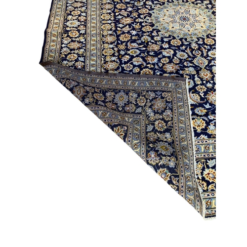 1649 - Exceptionally large Central Persian Kashan carpet, 425cm x 305cm