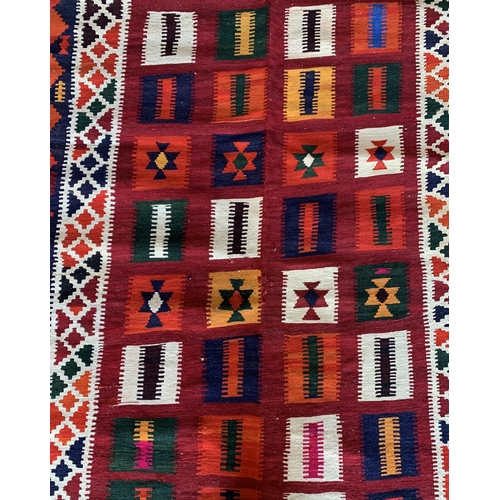 1659 - South West Persian Qashgai kilim, 305cm x 150cm