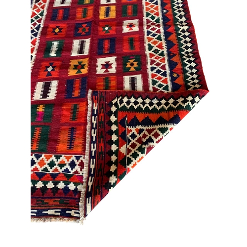 1659 - South West Persian Qashgai kilim, 305cm x 150cm