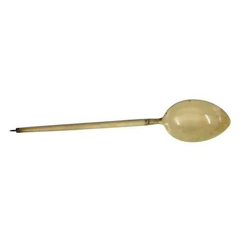 164 - Unusual 18th century Scottish horn combination spoon, with toothpick knop, 22.5cm long