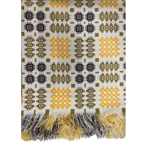 1633 - Vintage Welsh wool yellow tapestry blanket, decorated in the traditional Caernarfon pattern, having ... 