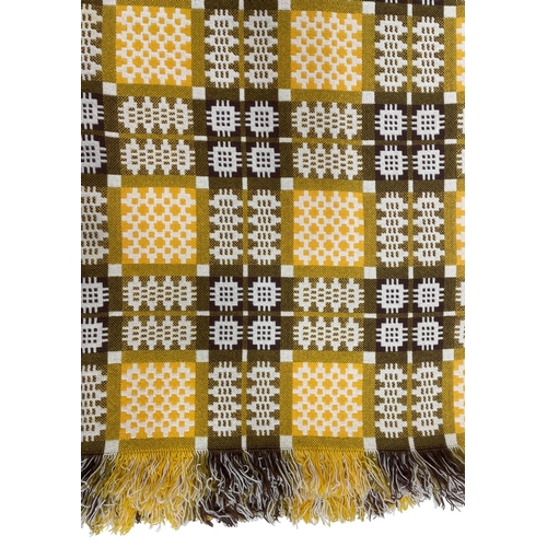 1635 - Vintage Welsh wool yellow tapestry blanket, decorated in the traditional Caernarfon pattern, having ... 