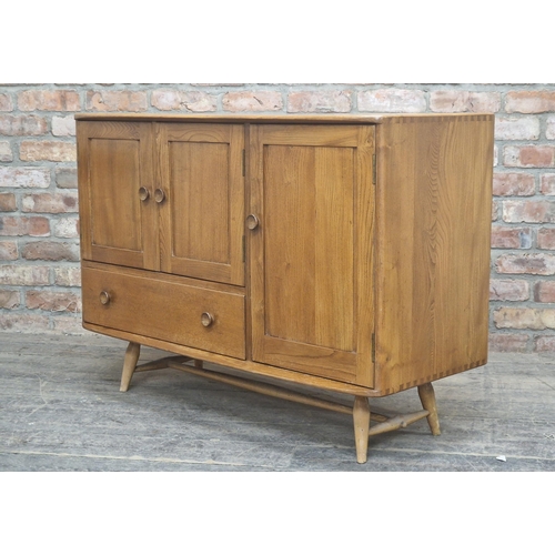 1376 - Ercol - Mid century elm model 467 sideboard fitted with single drawer and three cupboard doors, H 81... 