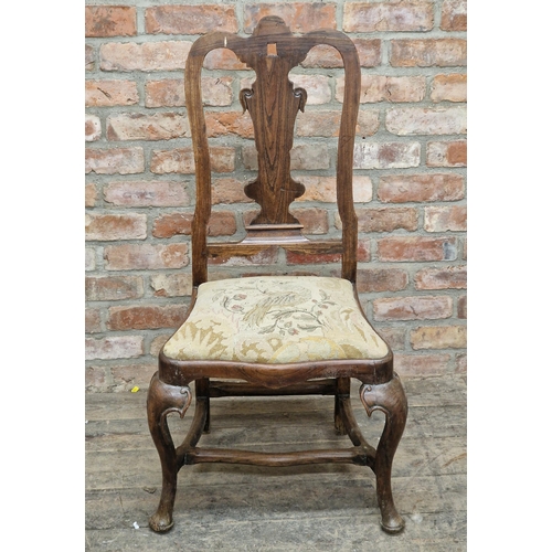 1411 - 18th century Queen Anne walnut dining chair with drop in seat, H 107cm x W 57cm x D 43cm