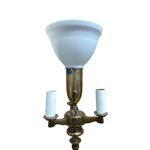 1099 - Underwriters Laboratories brass standard lamp with central milk glass reeded shade surrounded by a t... 