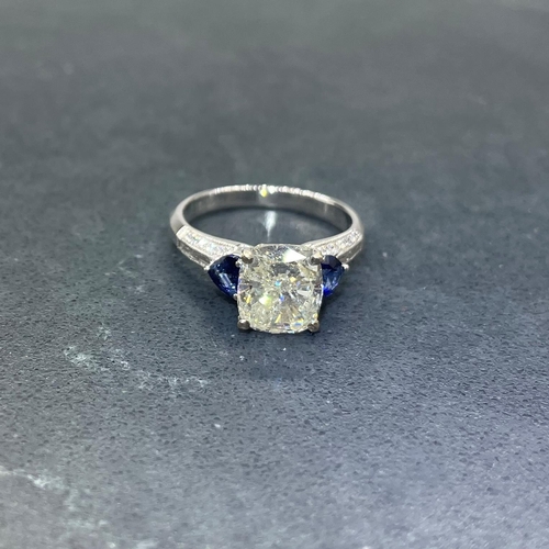 22 - 18ct diamond cluster ring, sixteen small 0.03ct stones, size I, 3.5g