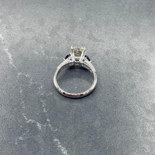 22 - 18ct diamond cluster ring, sixteen small 0.03ct stones, size I, 3.5g