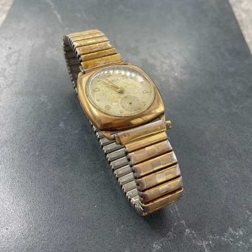 3 - Vintage 9ct Roamer watch case, associated bracelet (af)