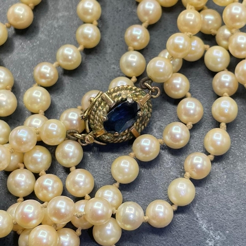 62 - Vintage cultured pearl necklace with 9ct and sapphire clasp, 0.8ct stone, necklace af