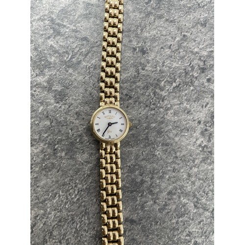 7 - Rotary ladies 9ct round integral bracelet watch, 19mm case, white dial with Roman numerals, quartz, ... 