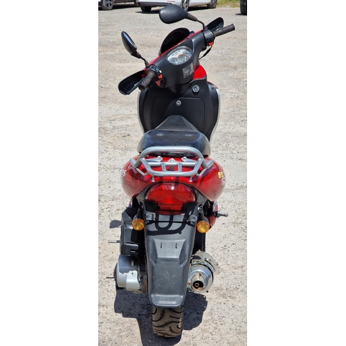 3 - Branson BS 125 Snooker scooter, only 10 miles recorded, no paperwork, number plate or keys

10% Buye... 