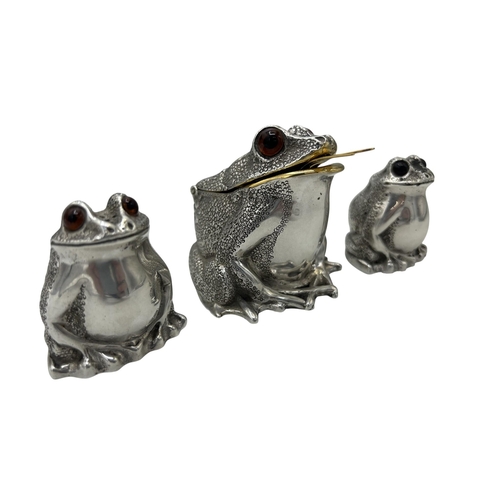 260 - A charming novelty silver frog three piece cruet, comprising salt, pepper, and mustard, the mustard ... 