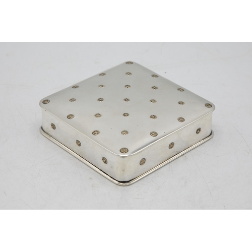 132 - Exceptional quality Gustave Keller of Paris silver box, inspired by Japanese Royal Family, with geom... 