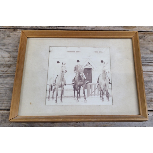 649 - Large collection of books and literature relating to hunting and the Beaufort Hunt (see images)