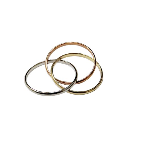 13 - A vintage tri-colour gold trilogy or 'Russian' wedding band, stamped '9ct', each band 2.3mm wide, si... 