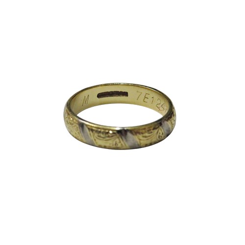 25 - A vintage 18ct bi-colour gold wedding band with floral engraved panels and white diagonal-band space... 