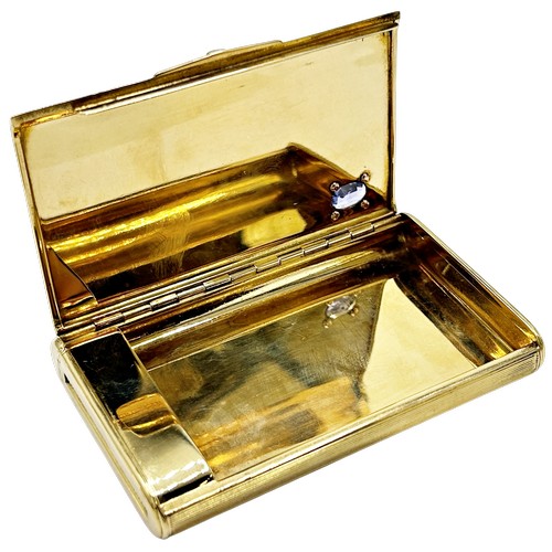 241 - A mid 20th century Continental gold combined cigarette and vesta case, the reeded cover inset with a... 