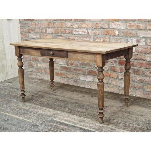 1001 - Antique pine kitchen table with single drawer and additional side extensions, H 71cm x W 130cm (236c... 