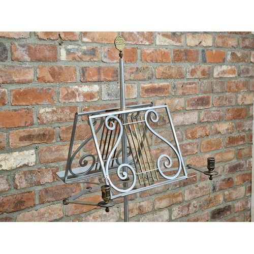 1058 - Vintage adjustable metal duet stand with twin sconces, max H 170cm x W 35cm