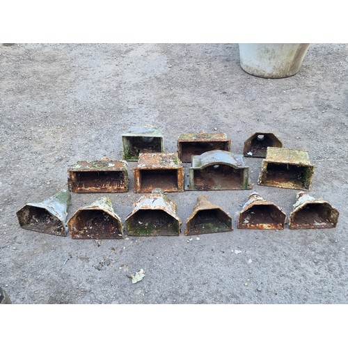141 - Thirteen antique cast iron drain hoppers of various size and design (13)