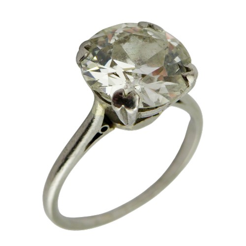 8 - A diamond solitaire ring, the early modern round brilliant approx. 3.25cts, in a twin four-claw sett... 