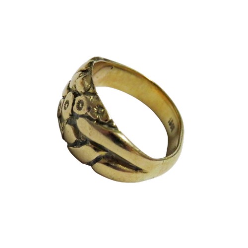 28 - An early century gold floral cross-over ring, stamped '18ct', size about M+, 5.6g