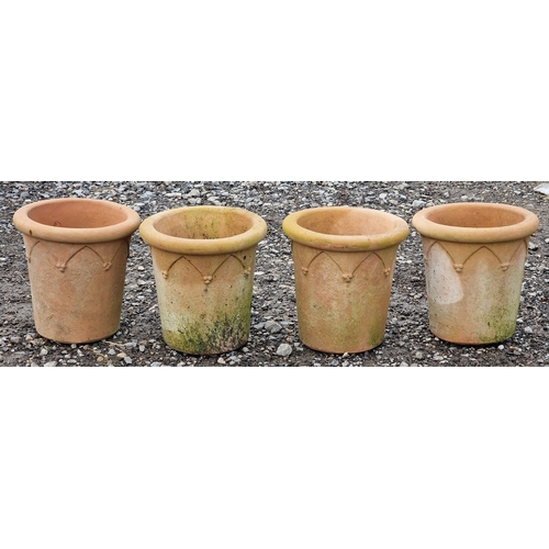 19 - Set of four Italian terracotta pots with Gothic arch detail, H 21cm x W 20cm (4)