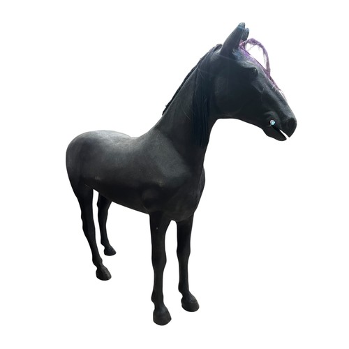56 - Zippos Circus - An impressive life-size fibreglass horse, with mane and tail, H 198cm x L 210cm appr... 