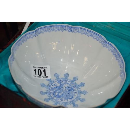 101 - Boxed Chinese lightweight ceramic bowl