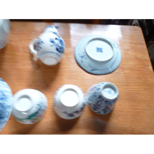 166 - Collection of Chinese Porcelain and ceramic pieces