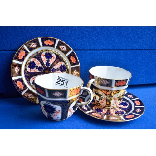 251 - Royal Crown Derby Pairs of Imari 1128 cups and saucers