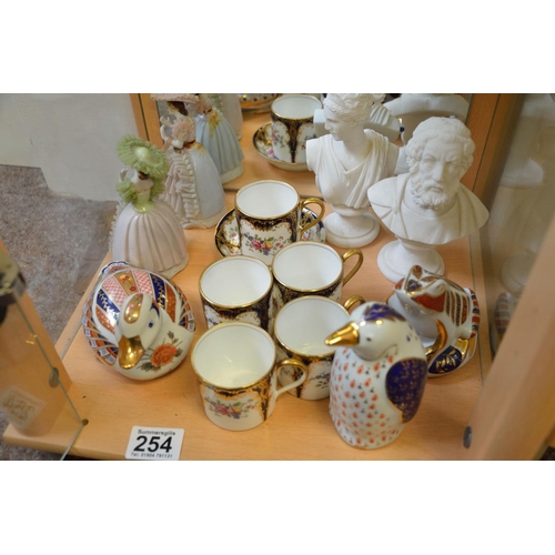 254 - Quantity of ceramics incl Aynsley