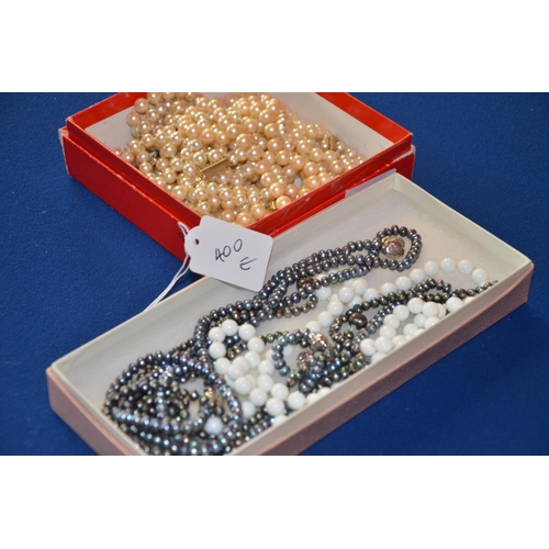 400e - 4 x Pearl necklaces etc