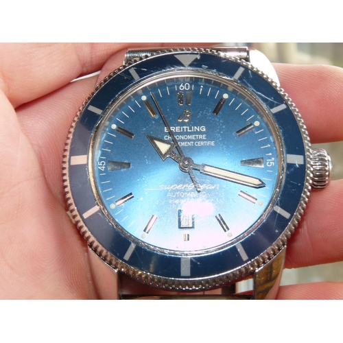 418 - Breitling Super Ocean Chronometer 4.5cm dial (working) scratches to bezel